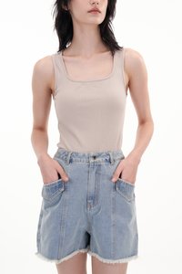 Karla Padded Top in Stone