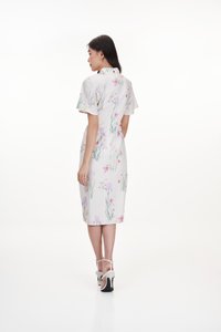 Xin Qipao in Blossoms Reverie